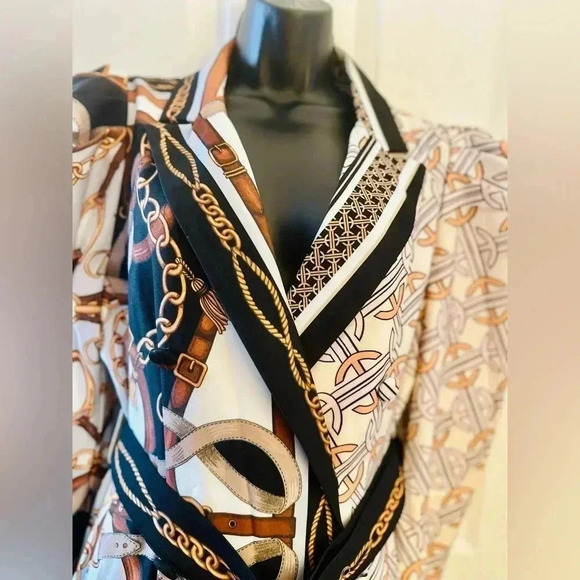 Women’s Printed Shirt Dress - Picture 10 of 11